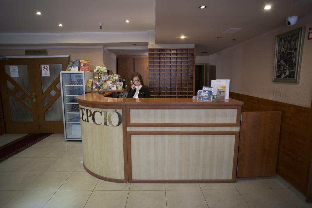 Atlantic Hotel Budapest Bagian luar foto