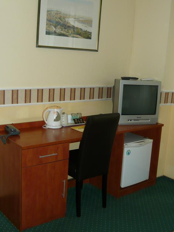 Atlantic Hotel Budapest Bagian luar foto