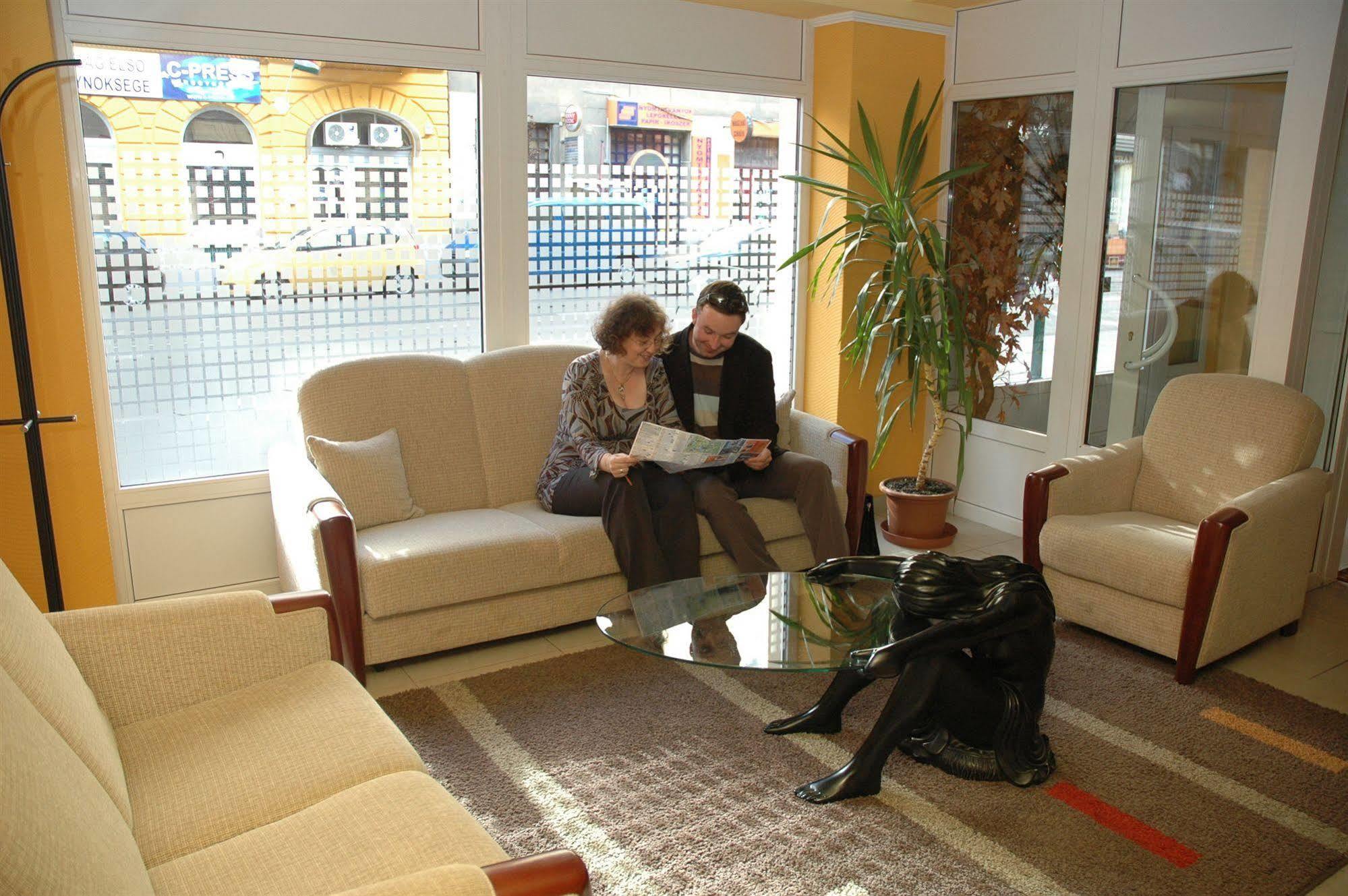 Atlantic Hotel Budapest Bagian luar foto